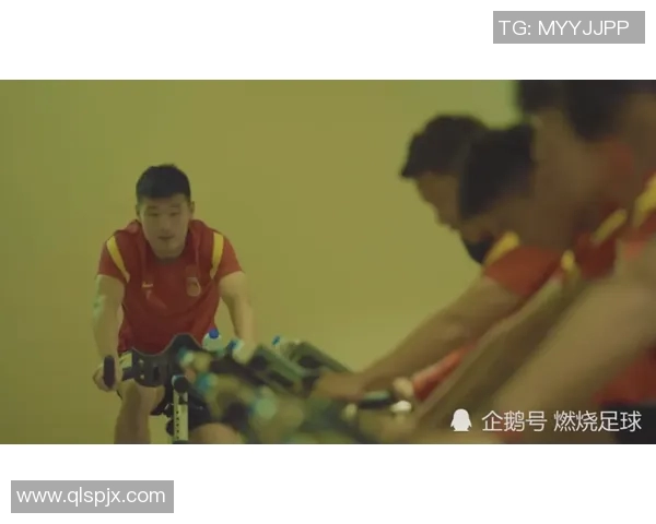 当足球球星回头杀定格瞬间 那一刻的眼神比进球更致命